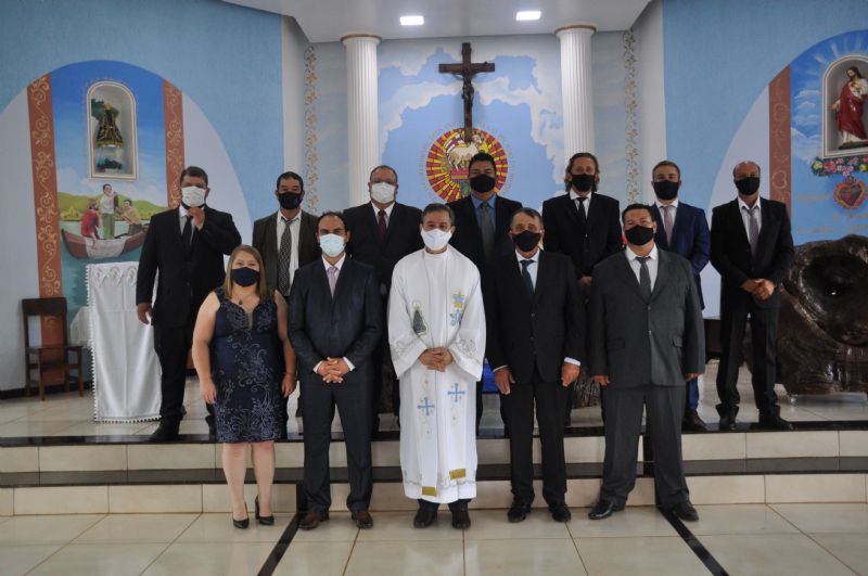 VEREADORES TOMAM POSSE PARA O MANDATO DA 7ª LEGISLATURA DA CÂMARA MUNICIPAL DE CAMPINA DO SIMÃO (2021-2024).